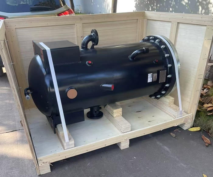 油分罐安装现场